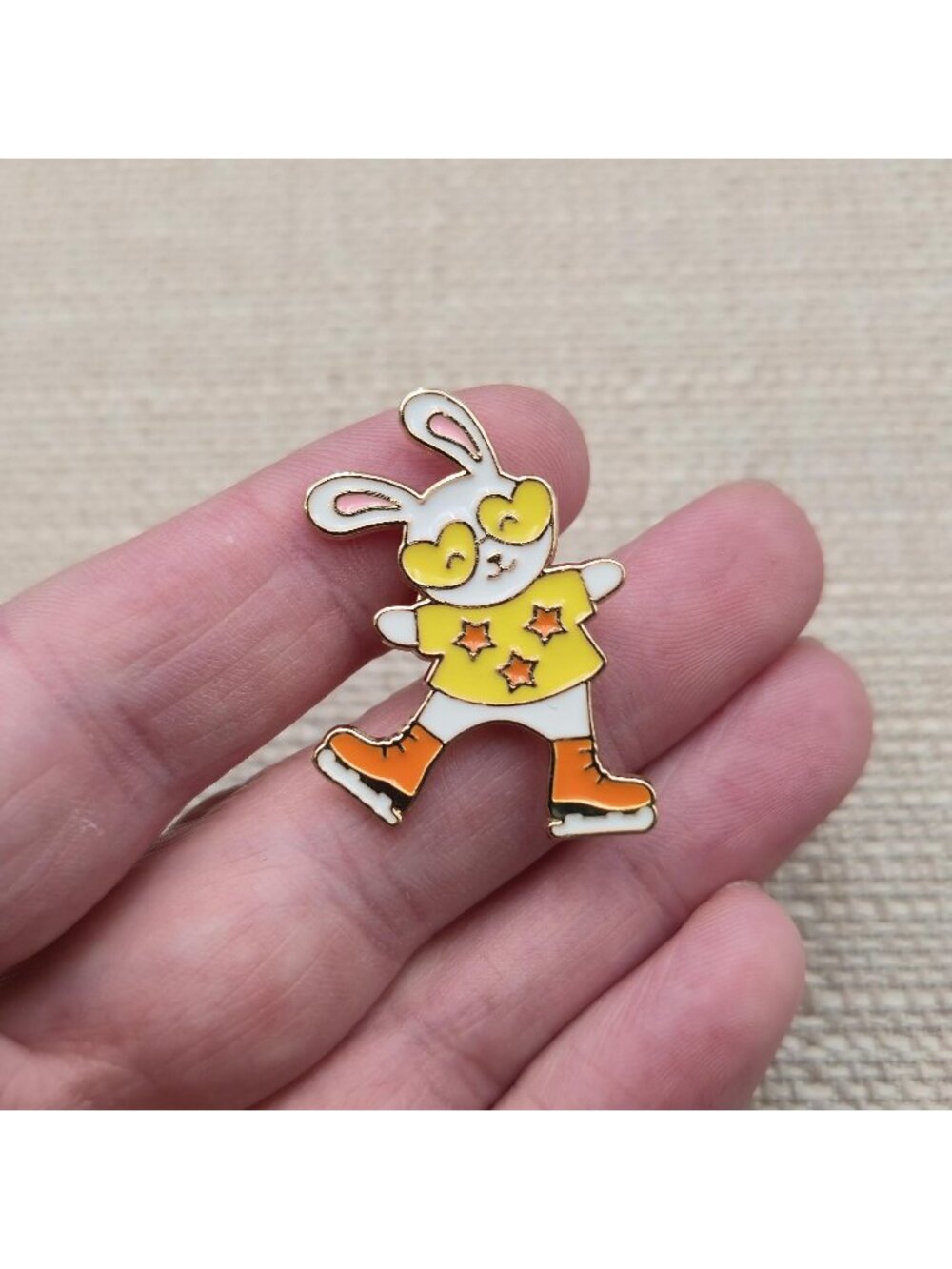 Cute Cartoon Roller Skating Bunny Rabbit Enamel Lapel Pin A8897